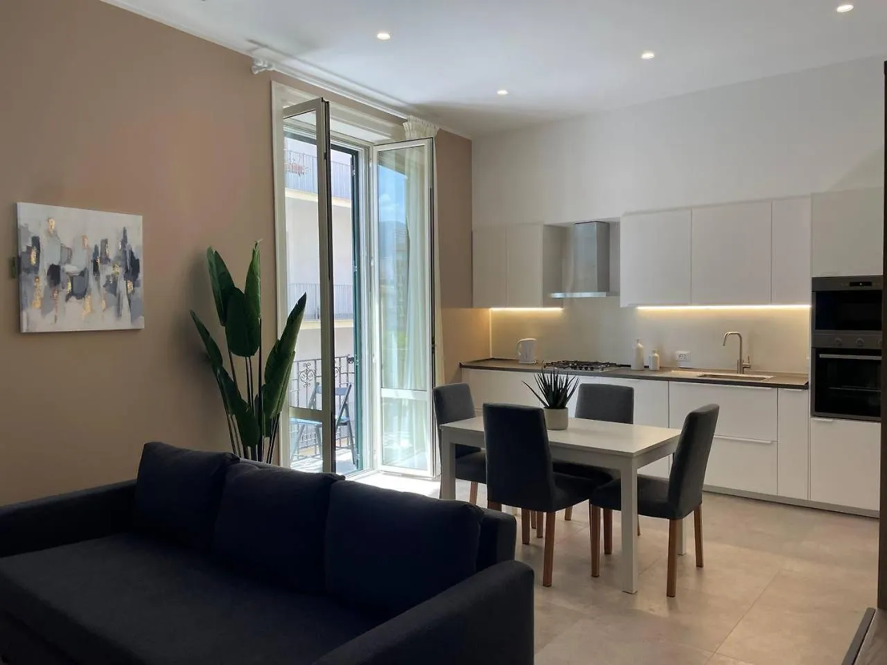 Stazione Apartment Палермо Италия
